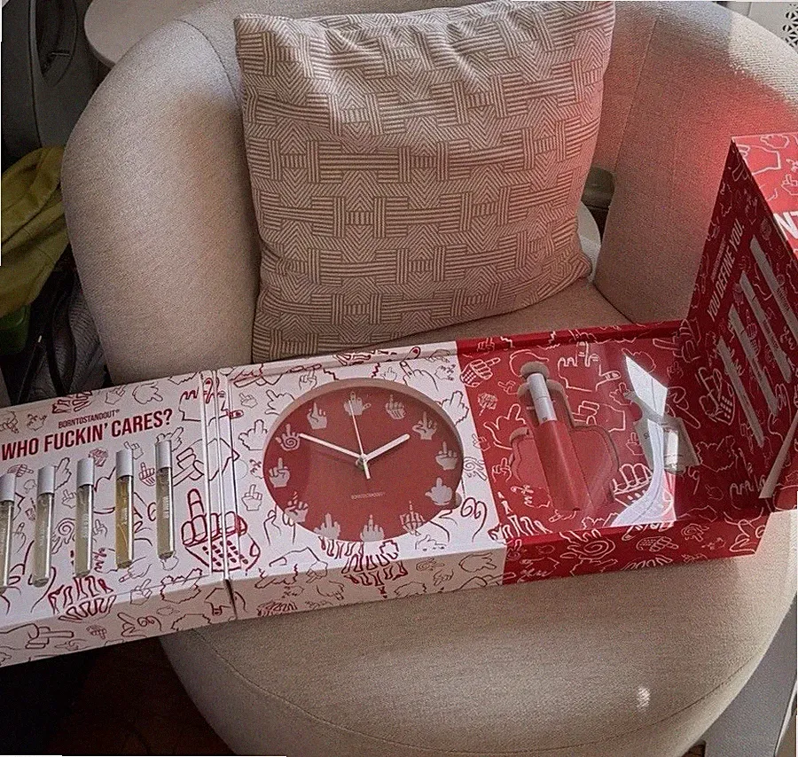 Born To Stand Out Sugar Addict Perfume 50ml Gift Set 10x Travel Size Clock $650