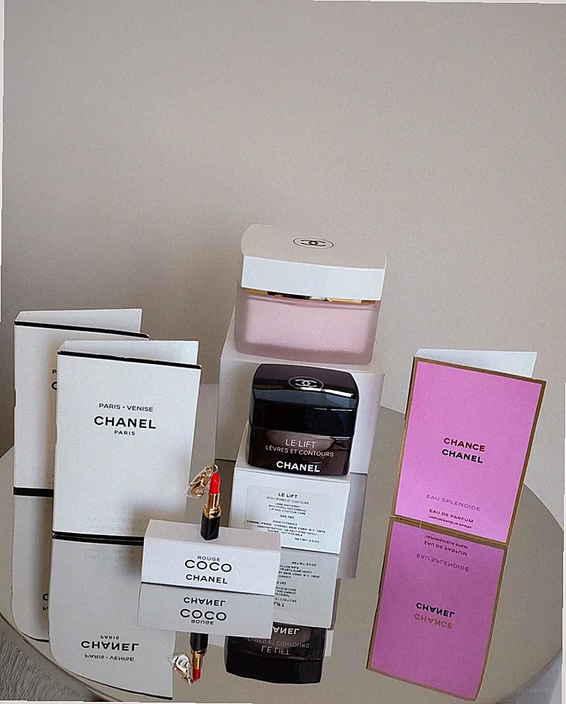 Chanel Luxury Gift Set-Les Eaux Samples+Body Cream No 5+LE LIFT+Makeup Charm