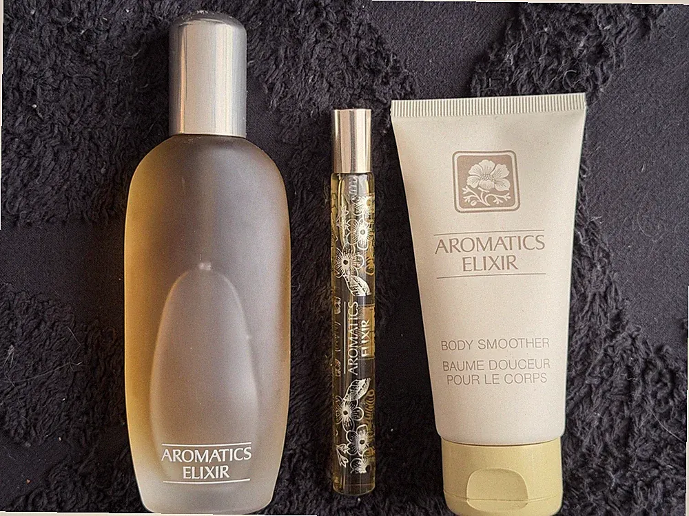 Clinique Aromatics Elixir Gift Set Perfume & Body Lotion Without the Box